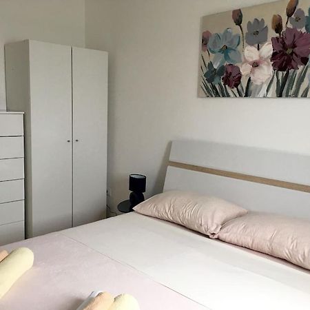 Holiday House Emc Umag Eksteriør billede