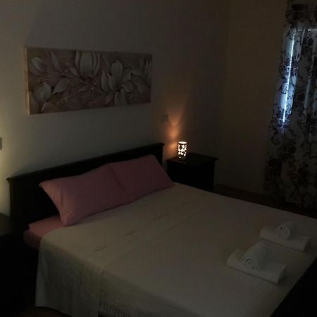 Holiday House Emc Umag Eksteriør billede